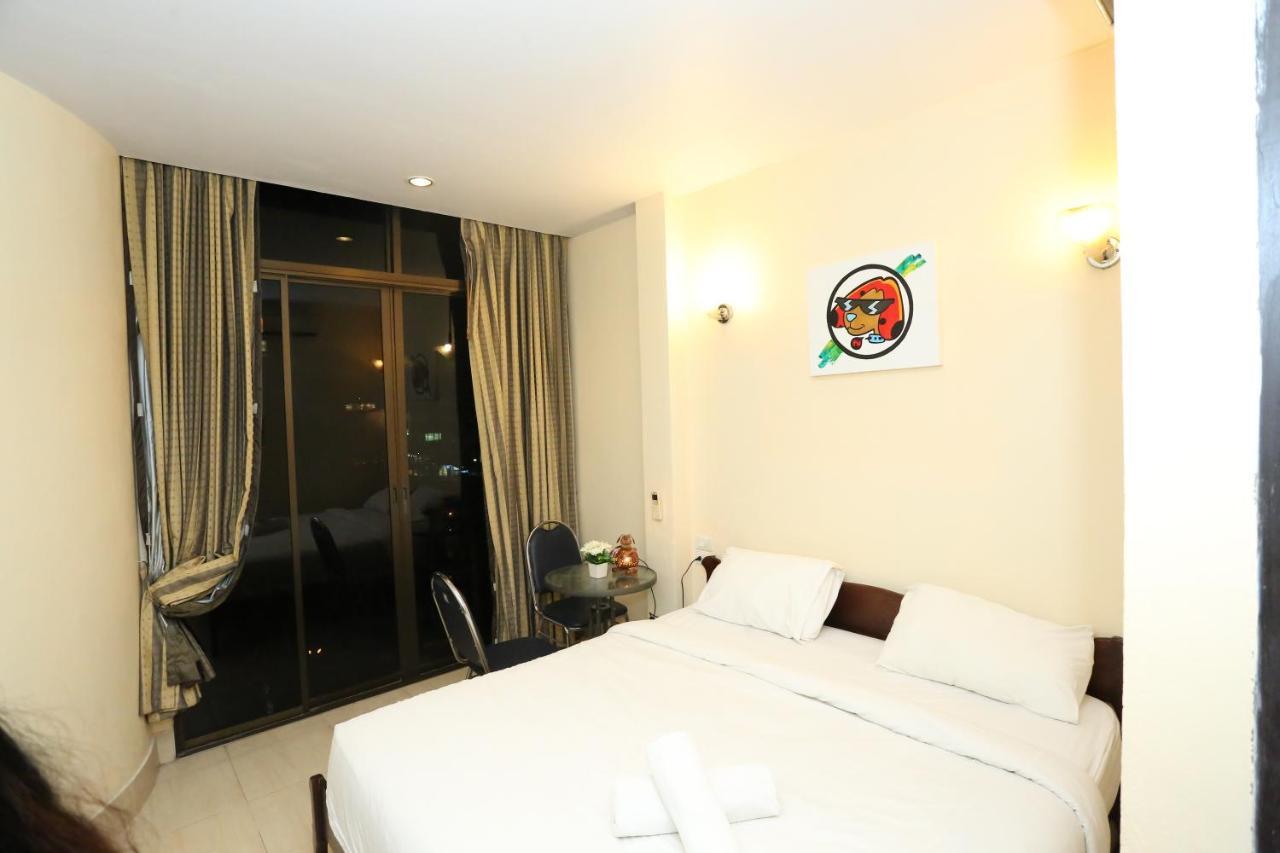 Zodiac Hotel Patong Zewnętrze zdjęcie